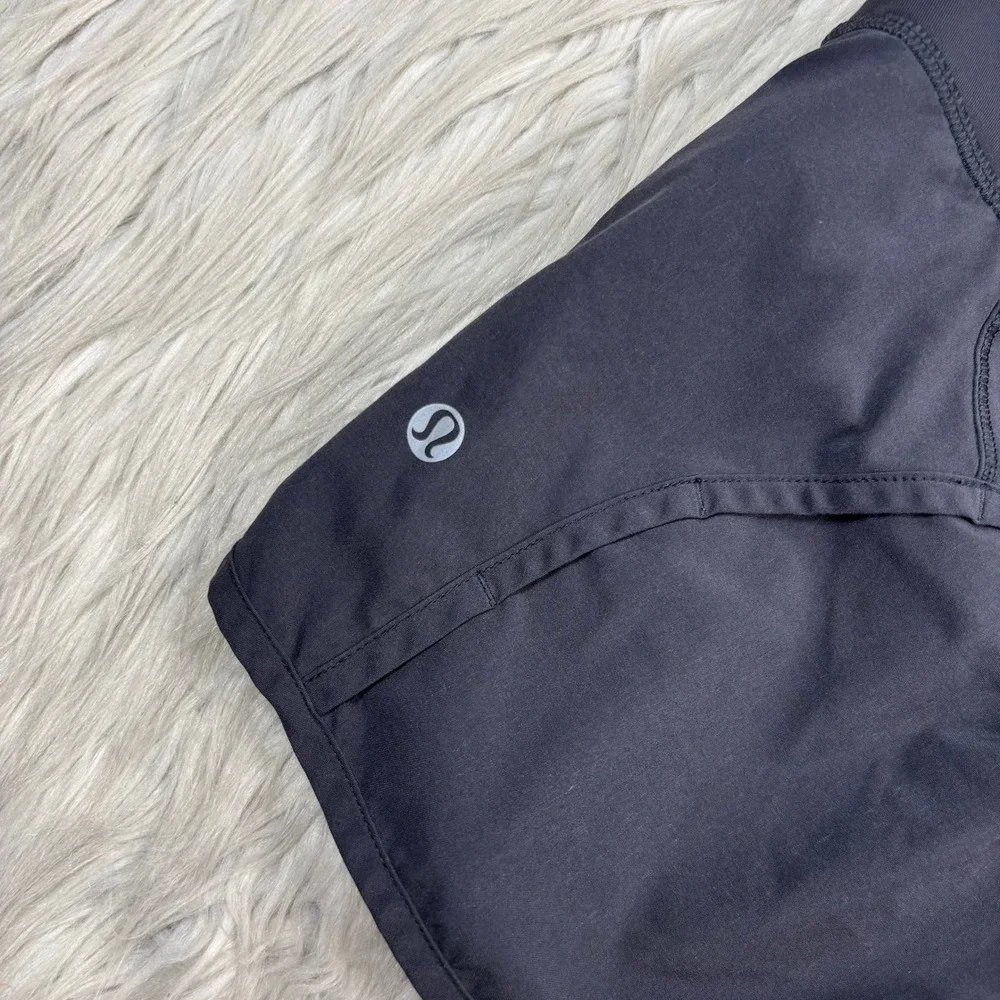 Lululemon Women's 4 Solid Black Speed Up Lined Shorts Running Gym